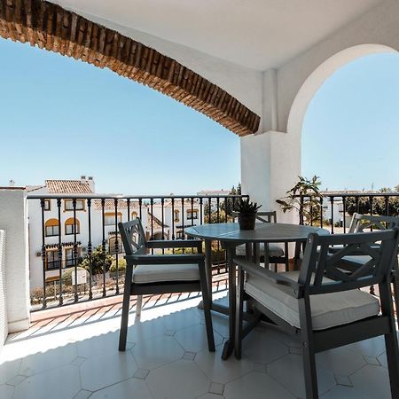 Spacious 2-Bedroom Apartment With Free Parking Sitio de Calahonda Exterior photo
