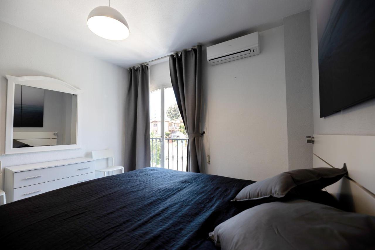 Spacious 2-Bedroom Apartment With Free Parking Sitio de Calahonda Exterior photo