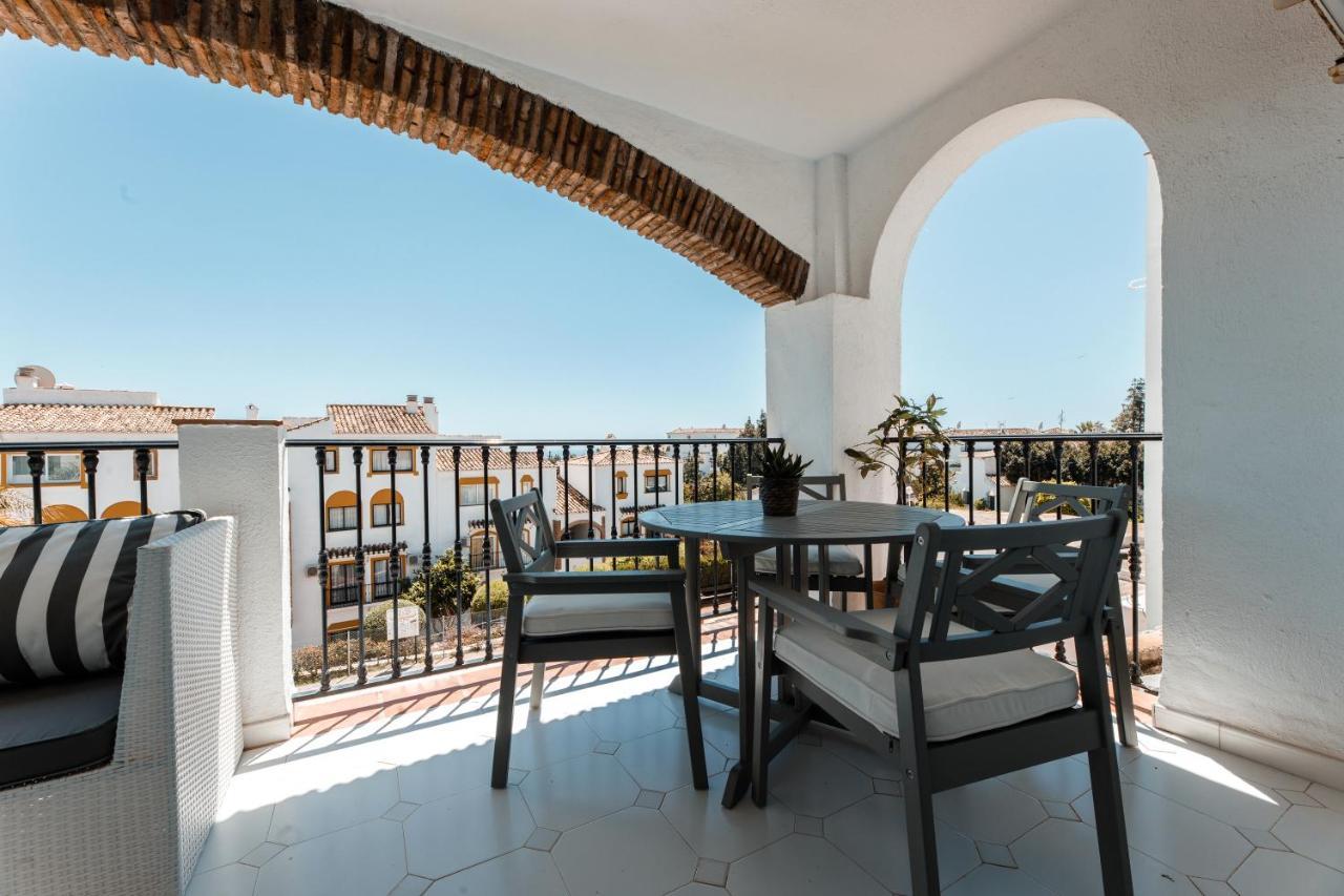Spacious 2-Bedroom Apartment With Free Parking Sitio de Calahonda Exterior photo