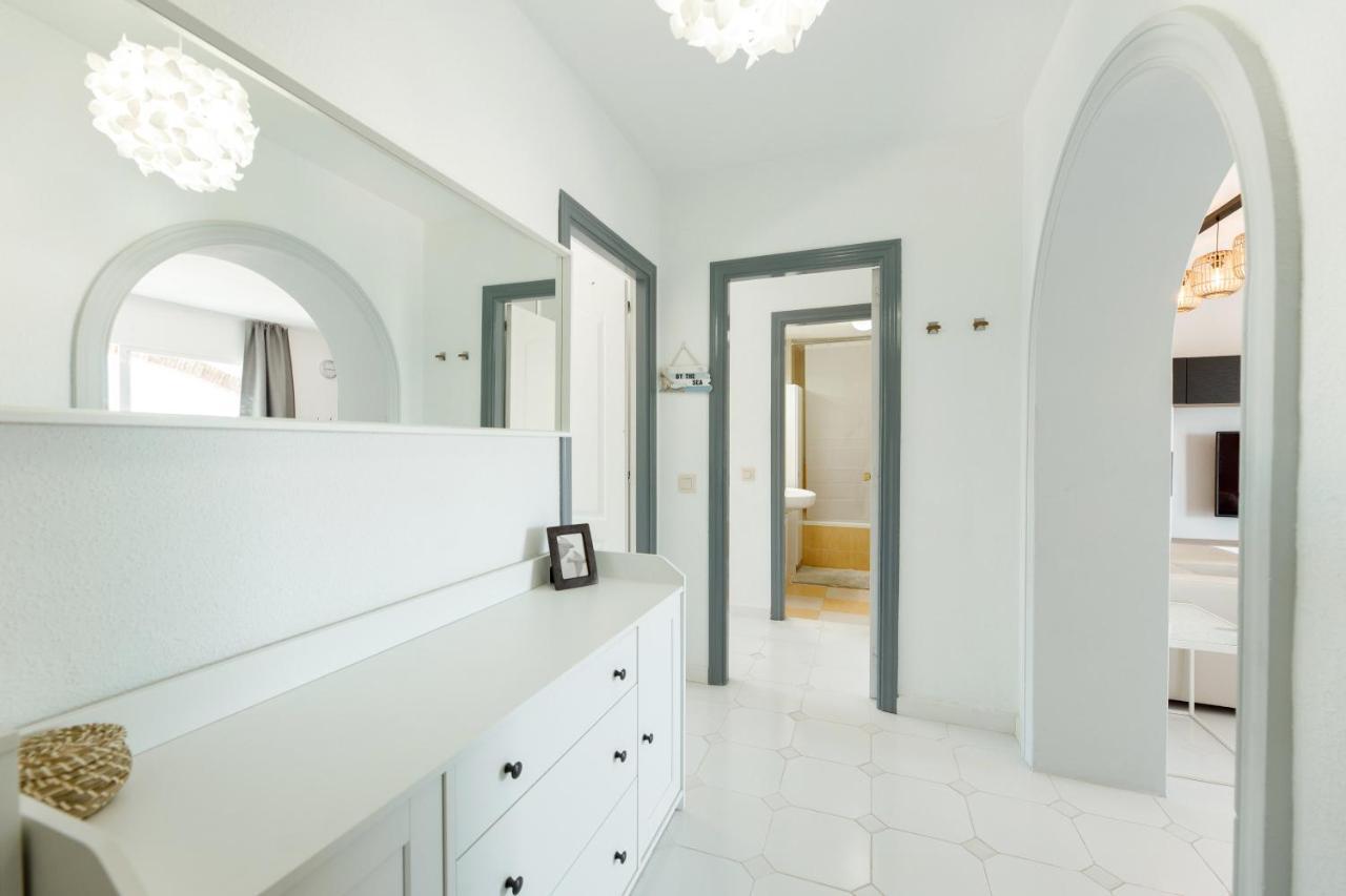 Spacious 2-Bedroom Apartment With Free Parking Sitio de Calahonda Exterior photo